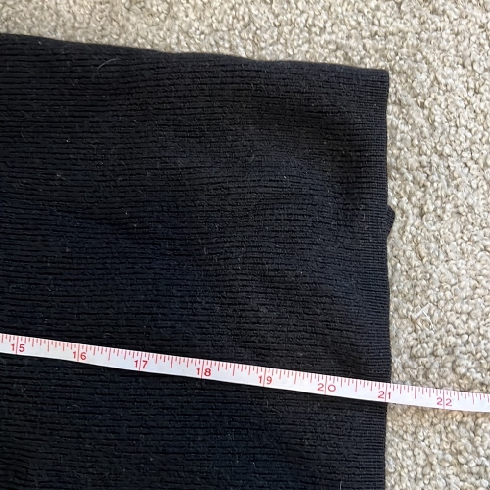 Babaton V neck Merino wool Sweater size Small - Picture 7 of 10